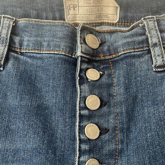 Free People Women’s Ripped Skinny Jeans - Picture 4 of 7